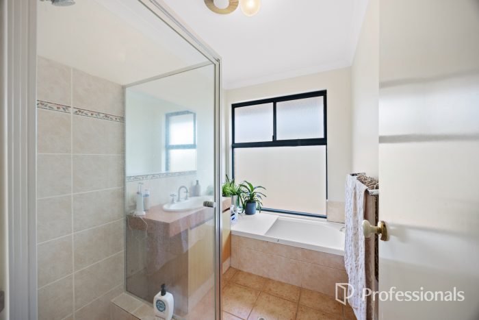 19 Pembroke St, College Grove WA 6230, Australia