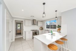 12 Peninsular Dr, Gwandalan NSW 2259, Australia