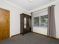 4A Ashington St, Dianella WA 6059, Australia