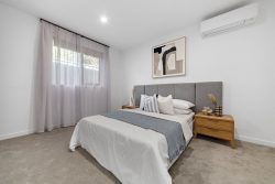 Unit 2/5 Paddock St, Whittlesea VIC 3757, Australia
