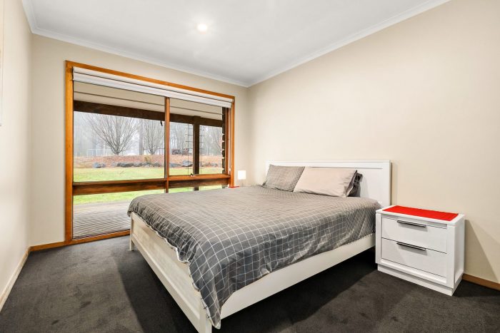 4 Sims Rd, Kinglake Central VIC 3757, Australia
