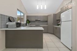 Unit 6/5 Stonebridge Dr, Cessnock NSW 2325, Australia