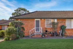 4/48 Richard Ave, Crestwood NSW 2620, Australia