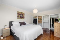 32 Roslyn Ave, Kingston Beach TAS 7050, Australia