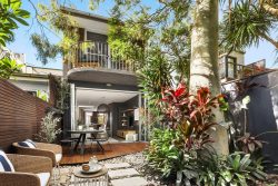 47 Ruthven St, Bondi Junction NSW 2022, Australia