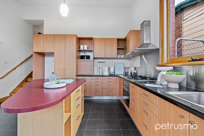 16 Ryde St, North Hobart TAS 7000, Australia