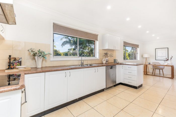 28 Siandra Dr, Kareela NSW 2232, Australia