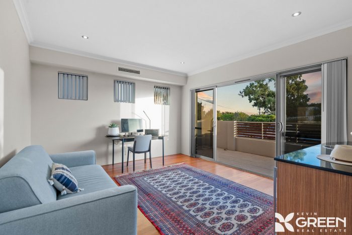 Unit 2/100 Ormsby Terrace, Mandurah WA 6210, Australia