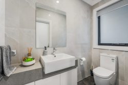 9 Tucker Pl, Edensor Park NSW 2176, Australia