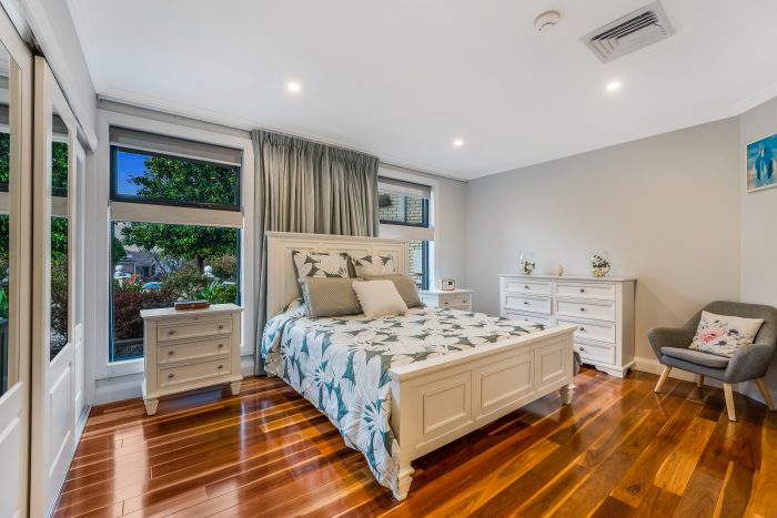 9 Tucker Pl, Edensor Park NSW 2176, Australia
