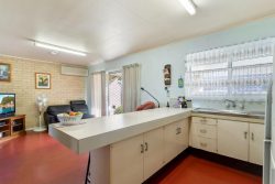 3 Valerie St, Clontarf QLD 4019, Australia