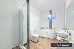 15 Wagstaff St, Edensor Park NSW 2176, Australia