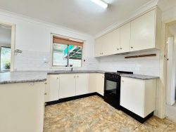 6 Watson St, Young NSW 2594, Australia