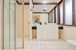 271 Waverley Rd, Mount Waverley VIC 3149, Australia