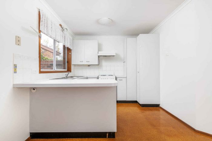 Unit 9/32 Were St, Cottage Grove, Calwell ACT 2905, Australia
