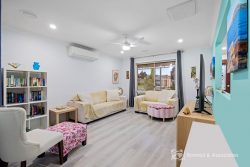 9 Donelan Ct, West Wodonga VIC 3690, Australia
