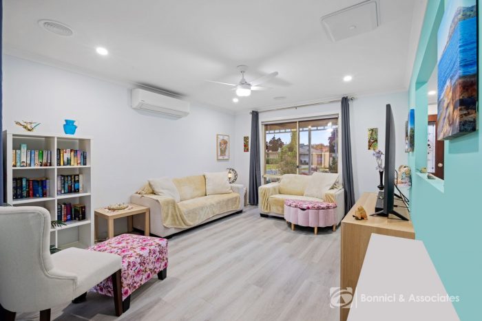 9 Donelan Ct, West Wodonga VIC 3690, Australia