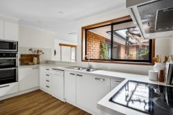 2 Westmere Pl, Viewbank VIC 3084, Australia