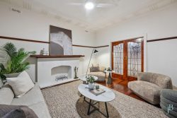 8 Ryrie Ave, Como WA 6152, Australia