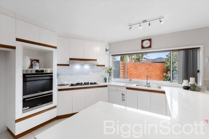 116 Waverley Rd, Chadstone VIC 3148, Australia