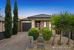 37 Agate Dr, Tarneit VIC 3029, Australia
