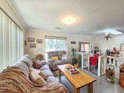Unit 2/5 Alexander Cl, Aberdeen NSW 2336, Australia