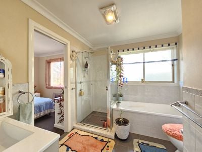 Unit 2/5 Alexander Cl, Aberdeen NSW 2336, Australia