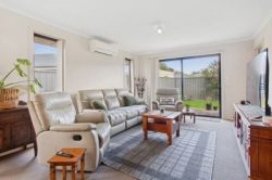 19 Alexandrina Cres, Andrews Farm SA 5114, Australia