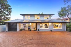 5 Ballyshannon Rd, Killarney Heights NSW 2087, Australia