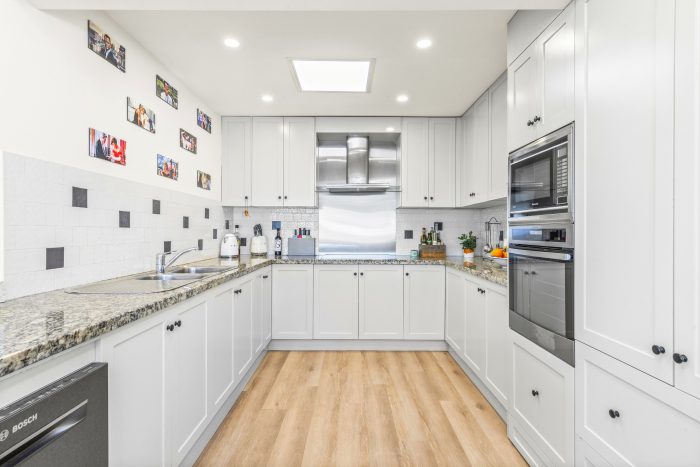 5 Ballyshannon Rd, Killarney Heights NSW 2087, Australia