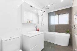 5 Ballyshannon Rd, Killarney Heights NSW 2087, Australia