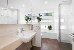 36 Bauer St, Southport QLD 4215, Australia