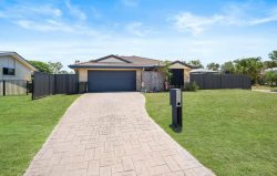 2 Jubata Ct, Burrum Heads QLD 4659, Australia