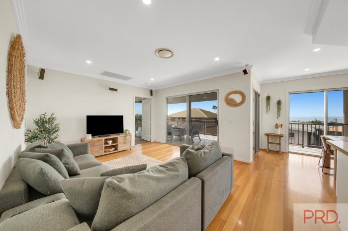 44 Booth Ave, Tannum Sands QLD 4680, Australia