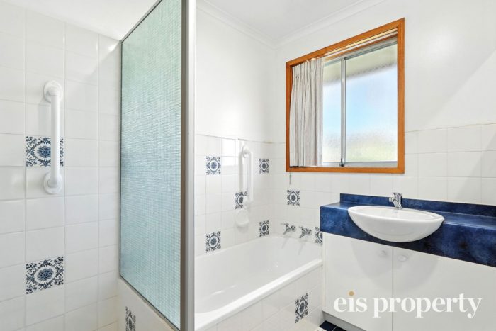 2 Calway St, New Town TAS 7008, Australia