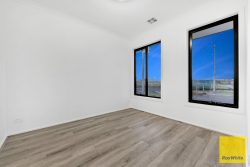111 Centurion Ave, Tarneit VIC 3029, Australia