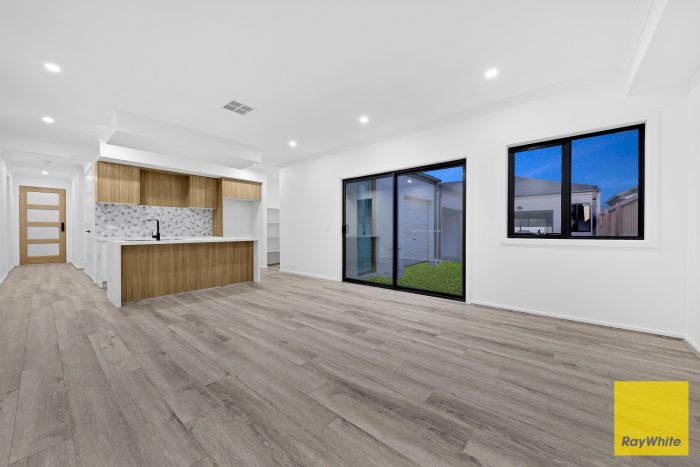 111 Centurion Ave, Tarneit VIC 3029, Australia