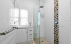 10 Morcombe St, Brighton QLD 4017, Australia