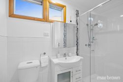16 Warwick Rd, Montrose VIC 3765, Australia