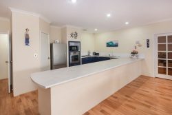 4 Chamberlain Pl, Augusta WA 6290, Australia