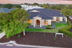 9 Harry King Ave, Dunsborough WA 6281, Australia