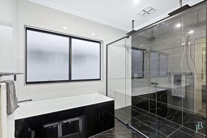 55 Cygnus Parade, Waterford WA 6152, Australia