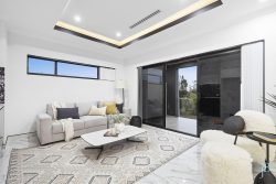 55 Cygnus Parade, Waterford WA 6152, Australia