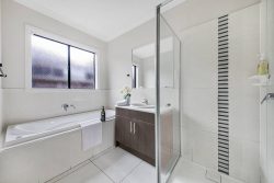 11 Impression Ave, Tarneit VIC 3029, Australia