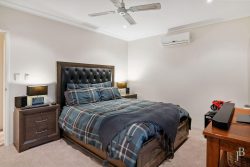 Unit 5/427 Riverton Dr E, Shelley WA 6148, Australia