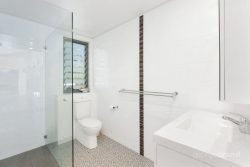 Unit 12/425 Terrigal Dr, Erina NSW 2250, Australia