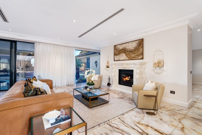 17 Farmingdale Court, Luddenham NSW 2745, Australia
