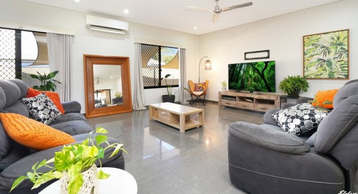 70 Flynn Cct, Bellamack NT 0832, Australia