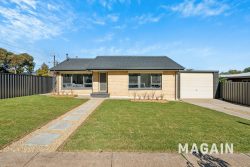 12 David Cres, Christie Downs SA 5164, Australia