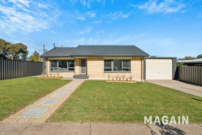 12 David Cres, Christie Downs SA 5164, Australia